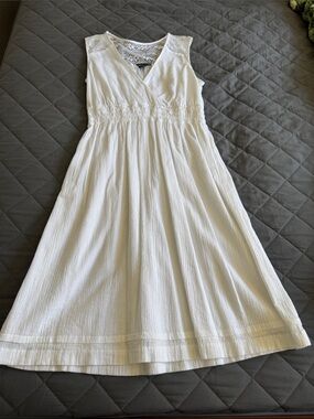Eddie Bauer White Lace-Trim Sleeveless Dress